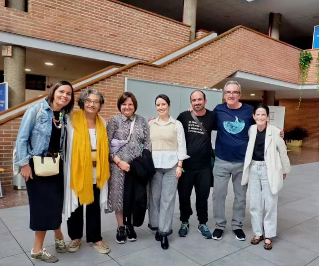 Conferencia en España